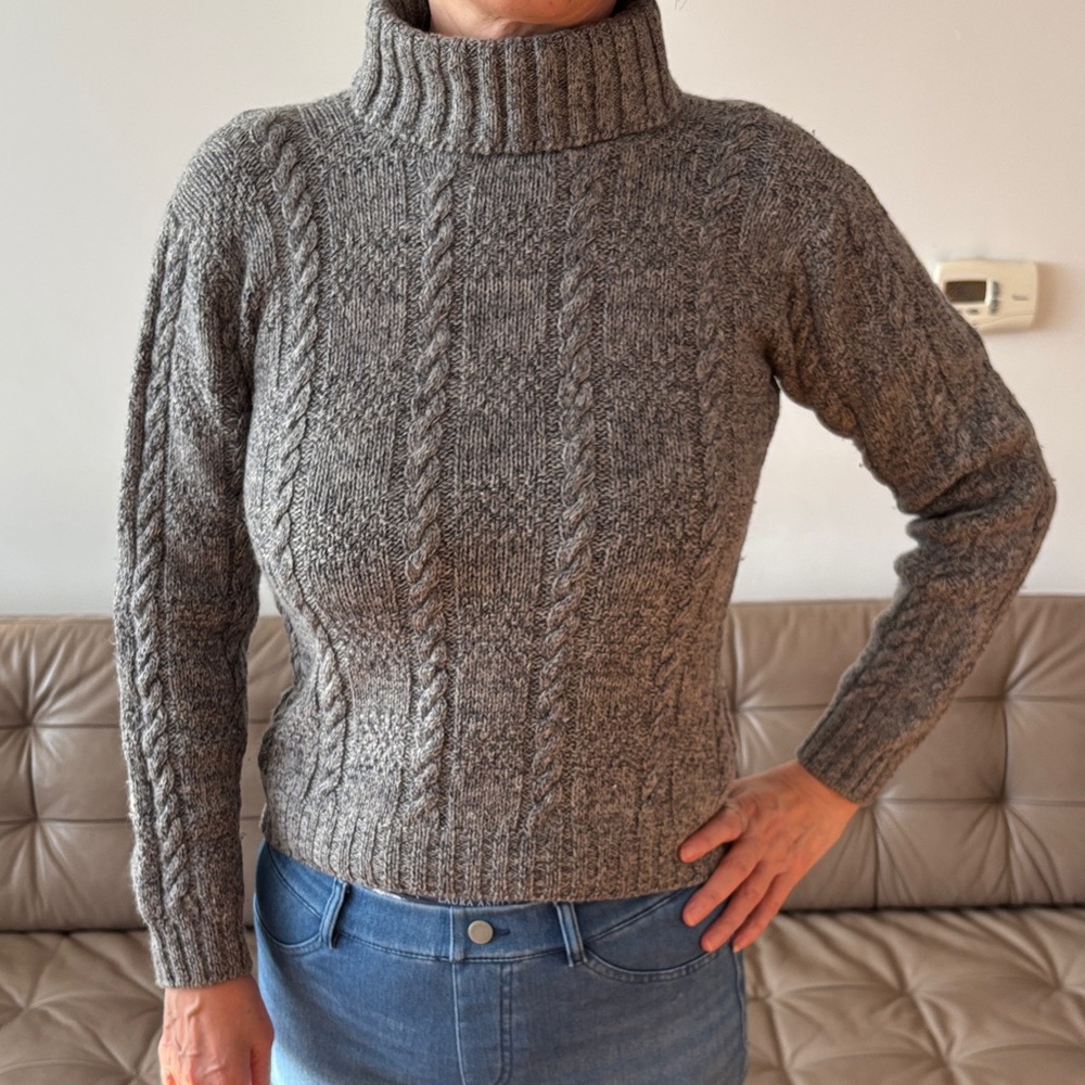 Gray Handkit Turtleneck Sweater